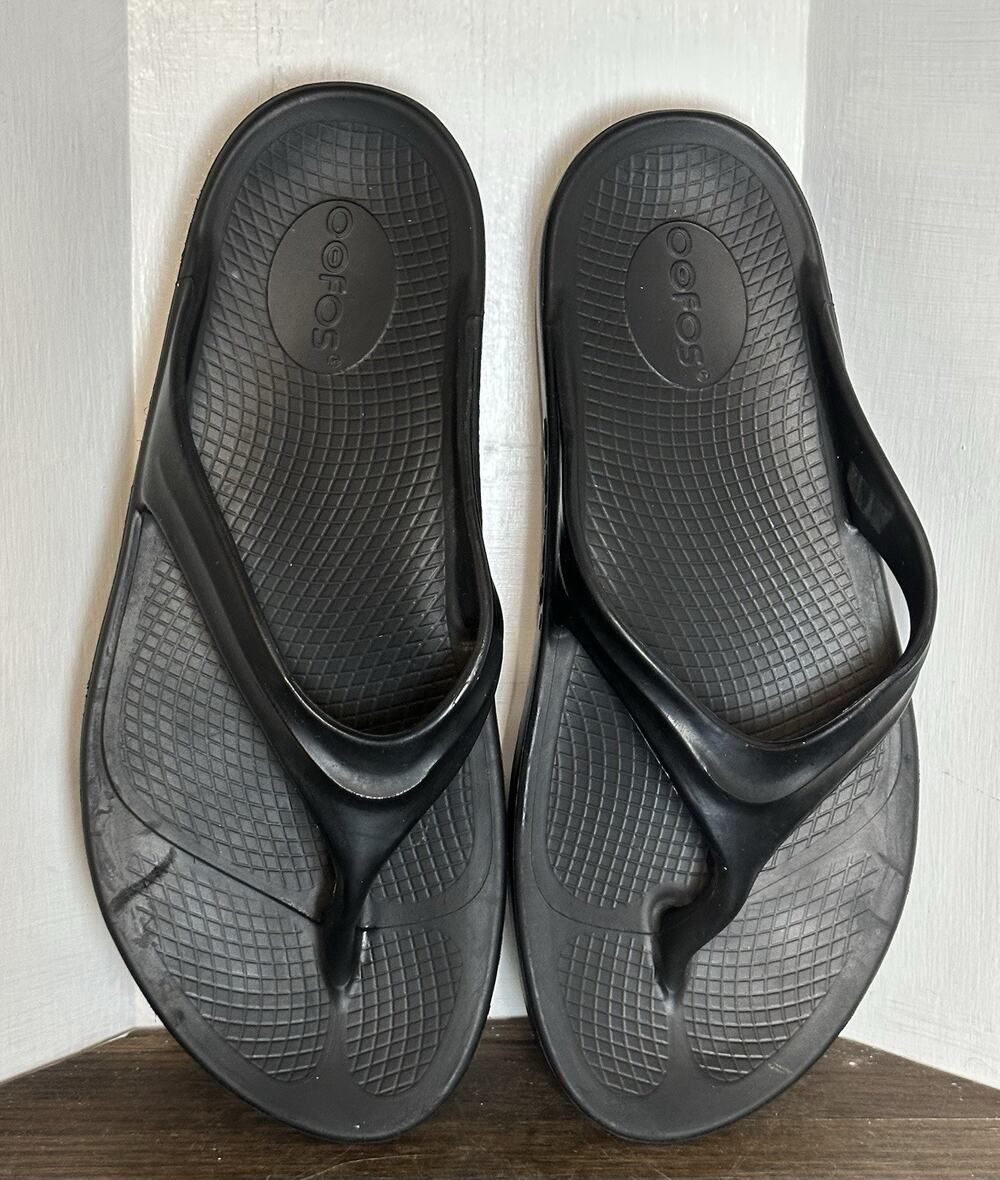 OOFOS OOlala Black Recovery Flip Flops Sandals Womens Size 10 OOfoam Comfort